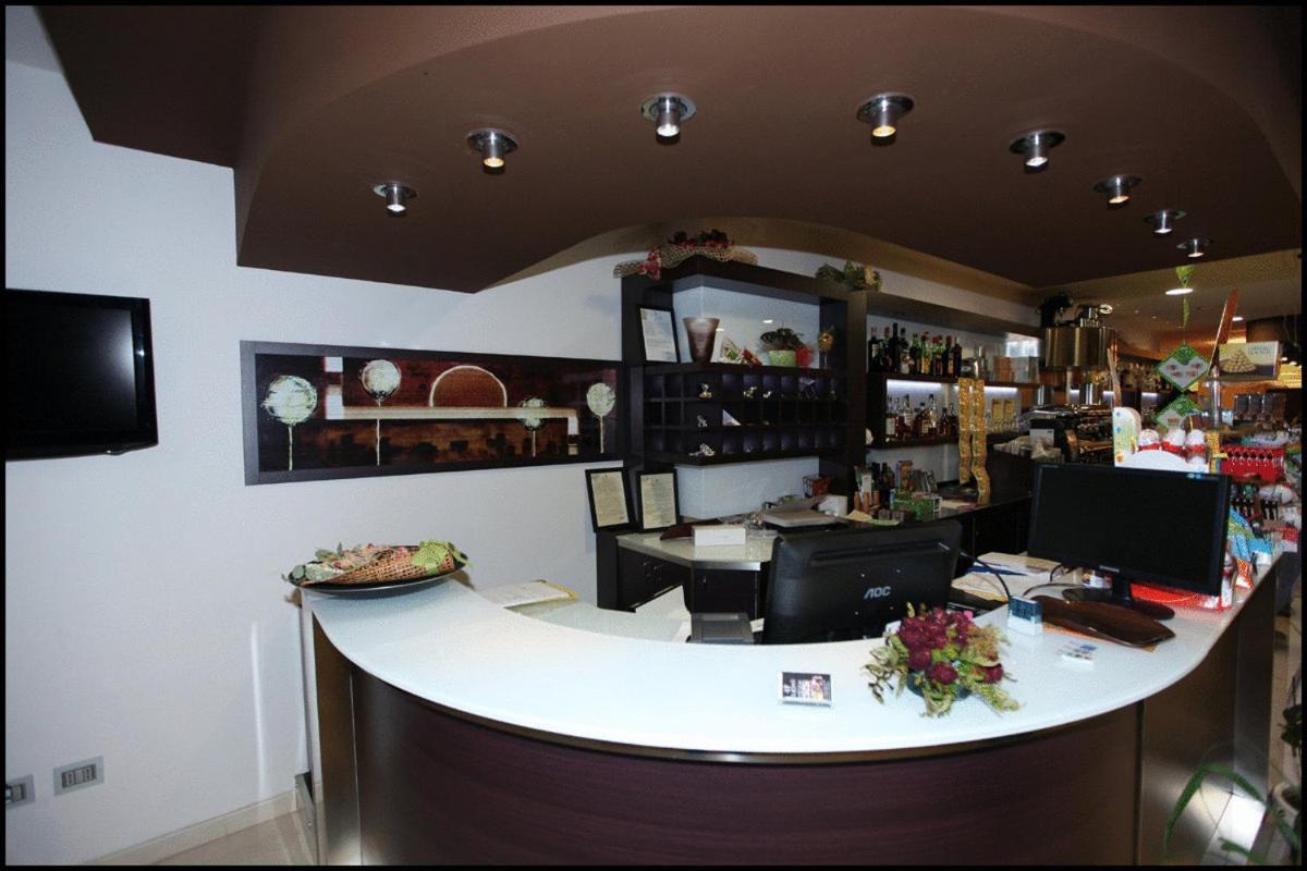 Hotel Cliche San Lucido Ngoại thất bức ảnh