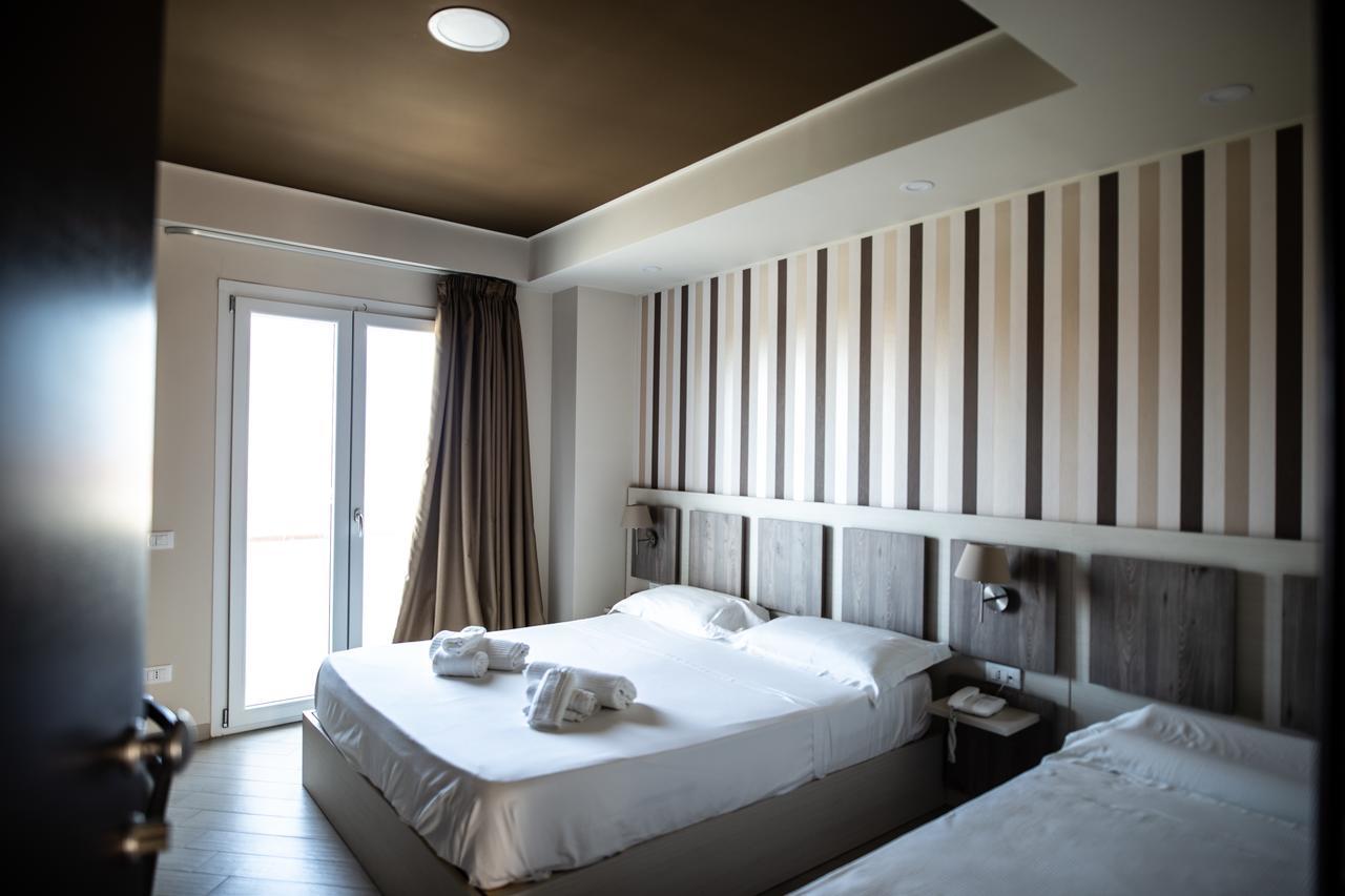 Hotel Cliche San Lucido Ngoại thất bức ảnh