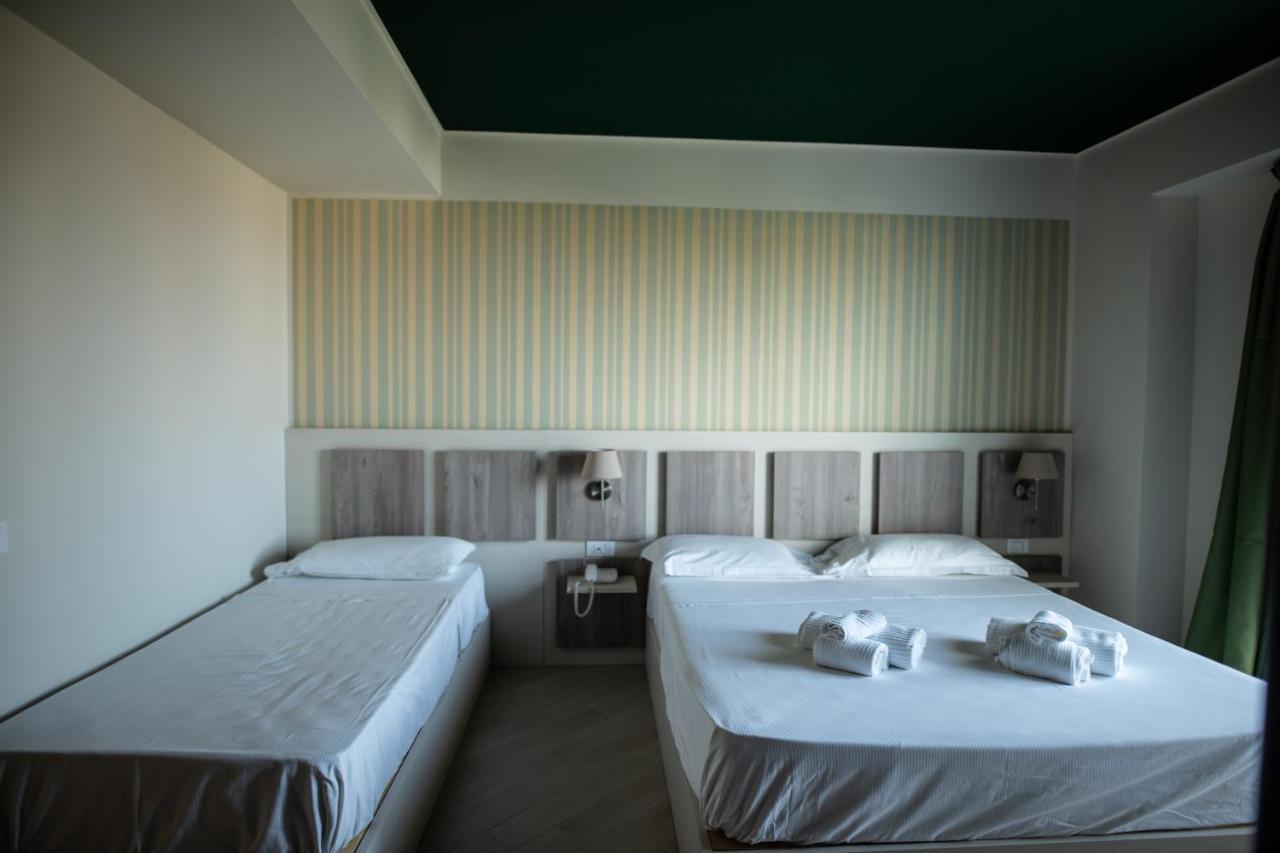 Hotel Cliche San Lucido Ngoại thất bức ảnh