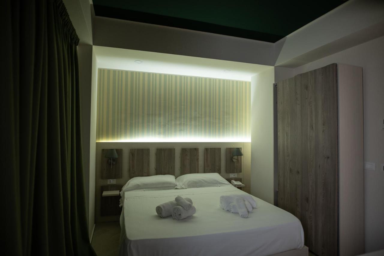 Hotel Cliche San Lucido Ngoại thất bức ảnh