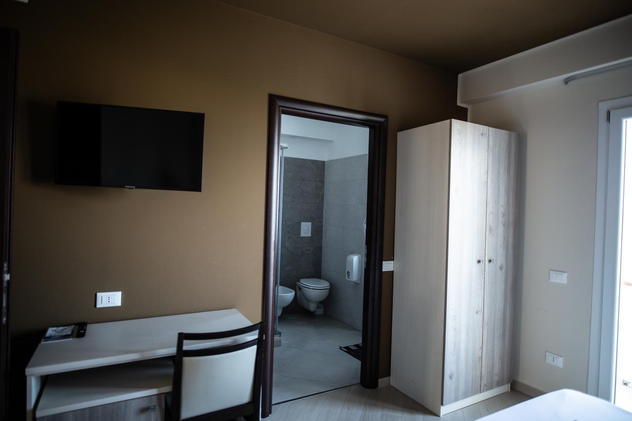Hotel Cliche San Lucido Ngoại thất bức ảnh