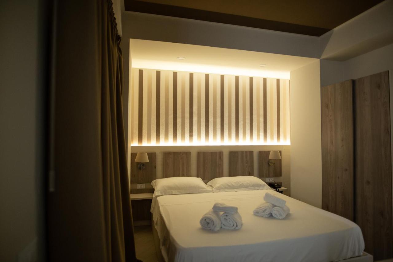 Hotel Cliche San Lucido Ngoại thất bức ảnh